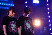 中山莉子(左)と小林歌穂(右)。