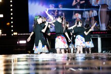 「エビ中 夏のファミリー遠足 略してファミえん in 山中湖 2023」の様子。