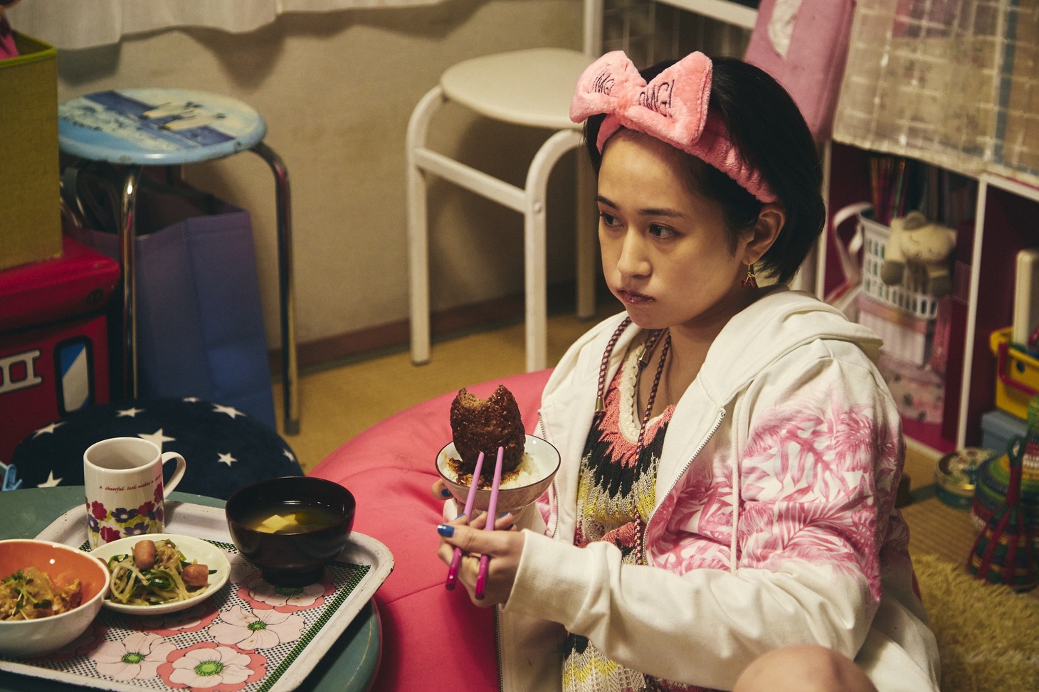 ドラマ「季節のない街」場面写真 (c)2023 Disney and related entities