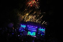 TOMORROW X TOGETHERのステージの様子。