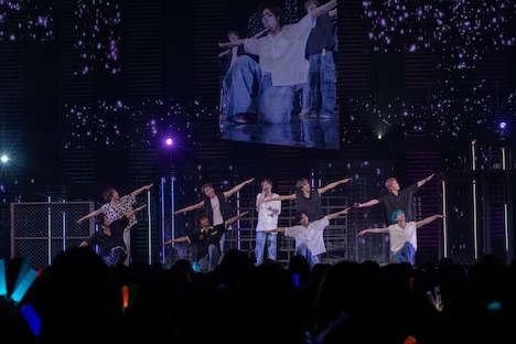 超特急（撮影：米山三郎）