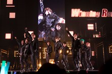 超特急（撮影：米山三郎）