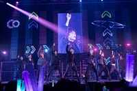 超特急（撮影：米山三郎）