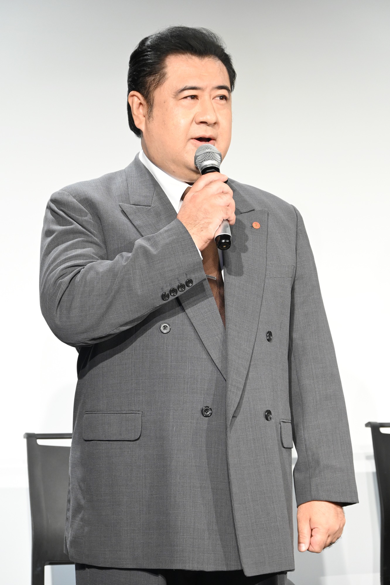小手伸也