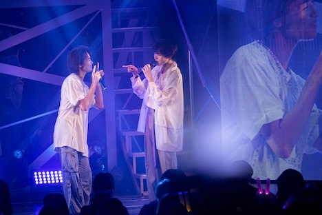 大倉空人と小泉光咲。