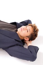 岸優太（撮影：BAKU KOBAYASHI）