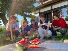 CUBERS「本日晴天快晴」ミュージックビデオのオフショット。