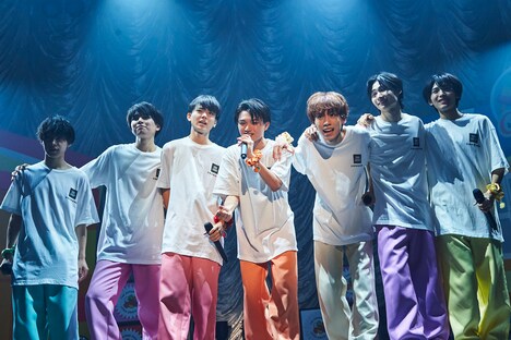 THE SUPER FRUIT（撮影：上溝恭香）