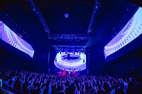 「XIIX LIVE TOUR『2&5』」最終公演の様子。（Photo by Viola Kam［V'z Twinkle］）