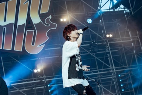 YOSUKE（Vo）（撮影：横山マサト）