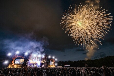 SPYAIR「JUST LIKE THIS 2023」終演後に打ち上げられた花火。（撮影：横山マサト）