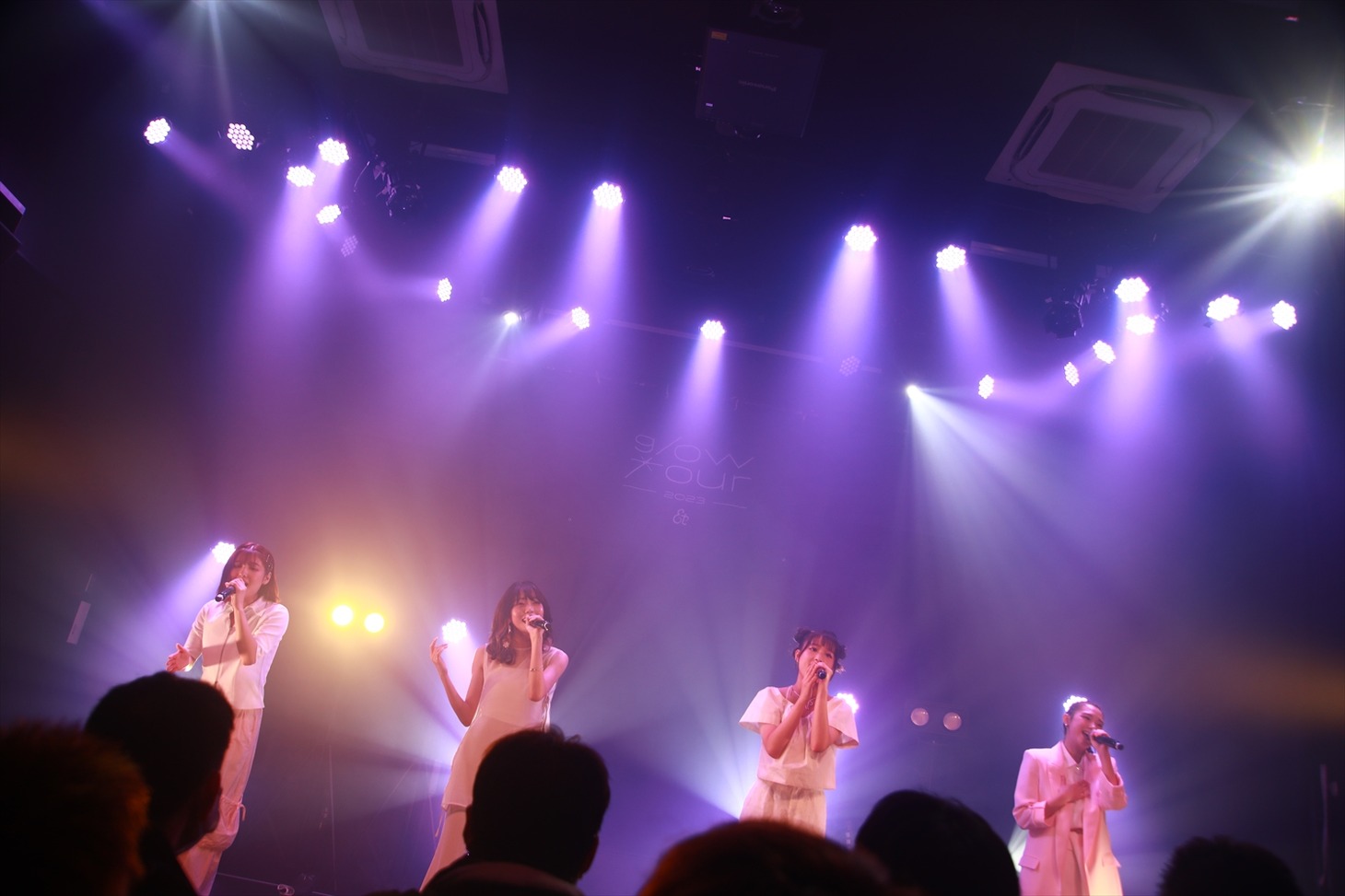 「et-アンド- glow tour 2023」ファイナル公演の様子。