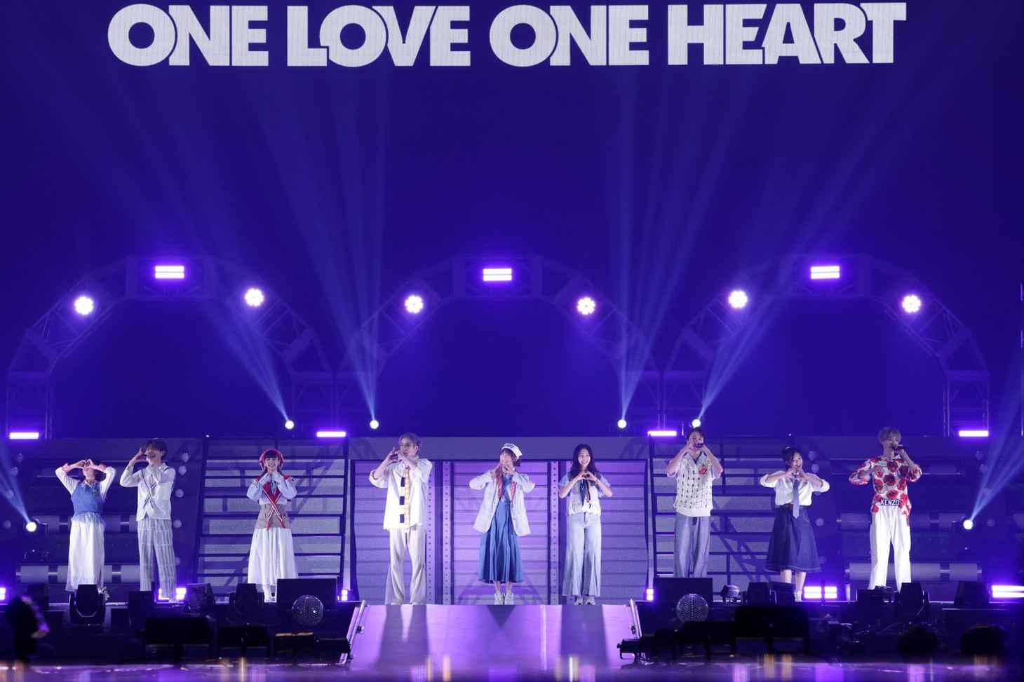 ONE LOVE ONE HEART