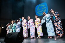 浴衣姿で登場したラフ×ラフ。