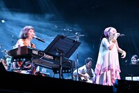 左から矢野顕子、MISIA。（撮影：小川舞）