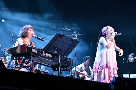 左から矢野顕子、MISIA。（撮影：小川舞）