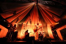 踊ってばかりの国（撮影：山下恭子）