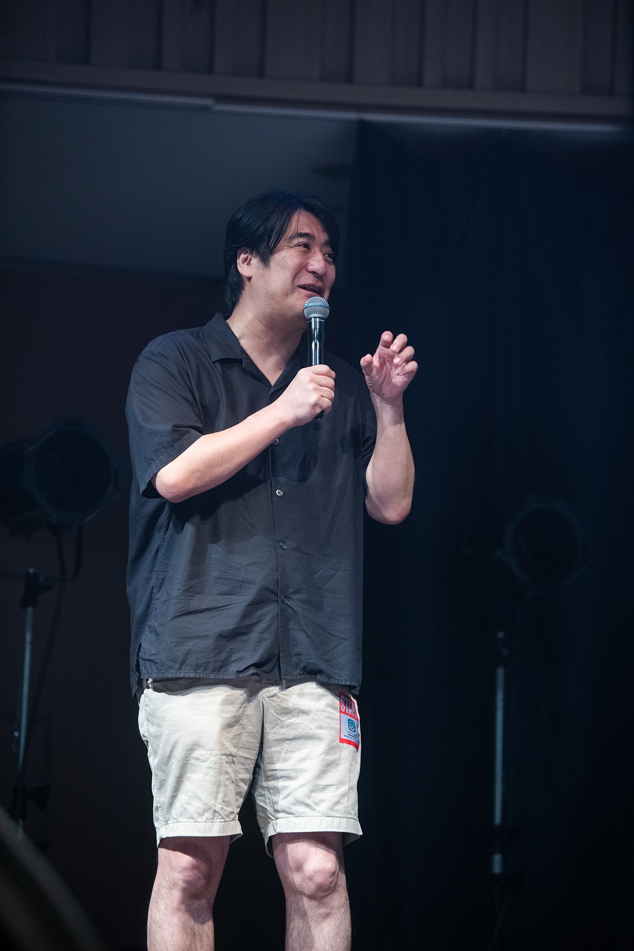 急に呼び出されて困る佐久間宣行。