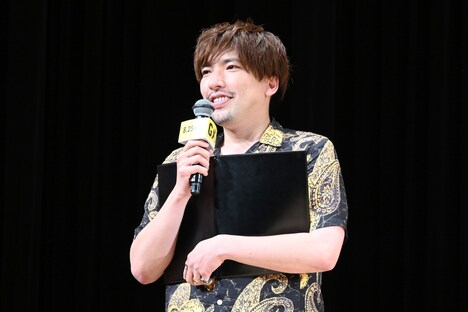 MCのりんたろー。