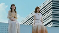 乃木坂46「踏んでしまった」ミュージックビデオより。