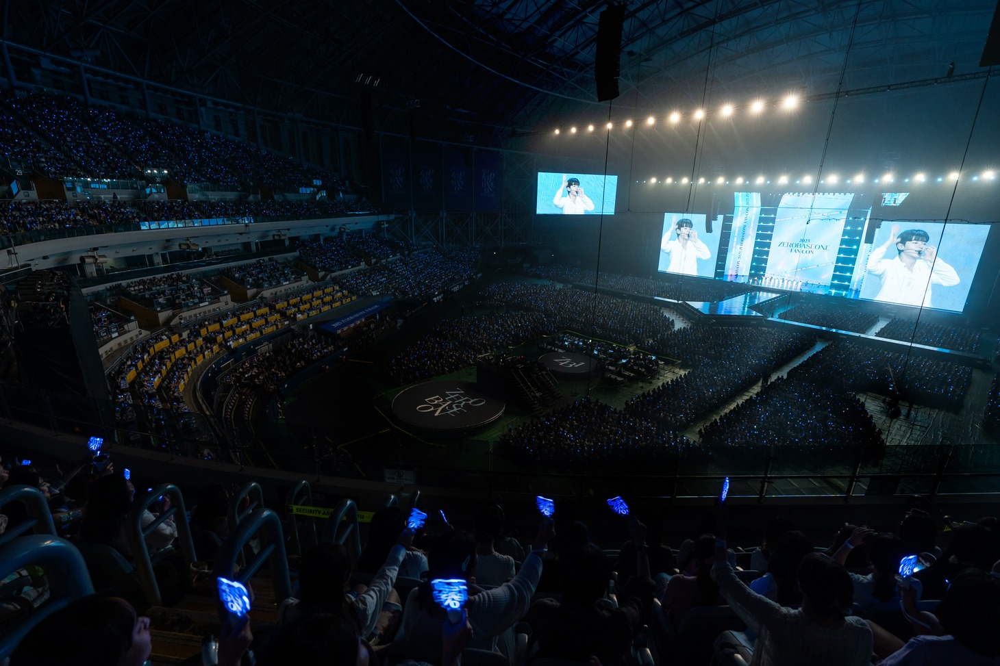 「2023 ZEROBASEONE FAN-CON」の様子。(c)WAKEONE