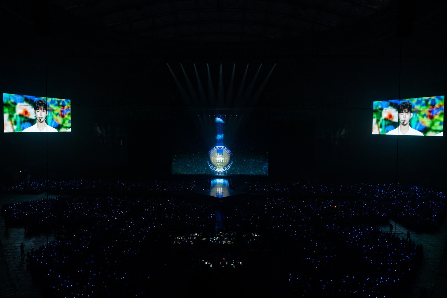 「2023 ZEROBASEONE FAN-CON」の様子。(c)WAKEONE