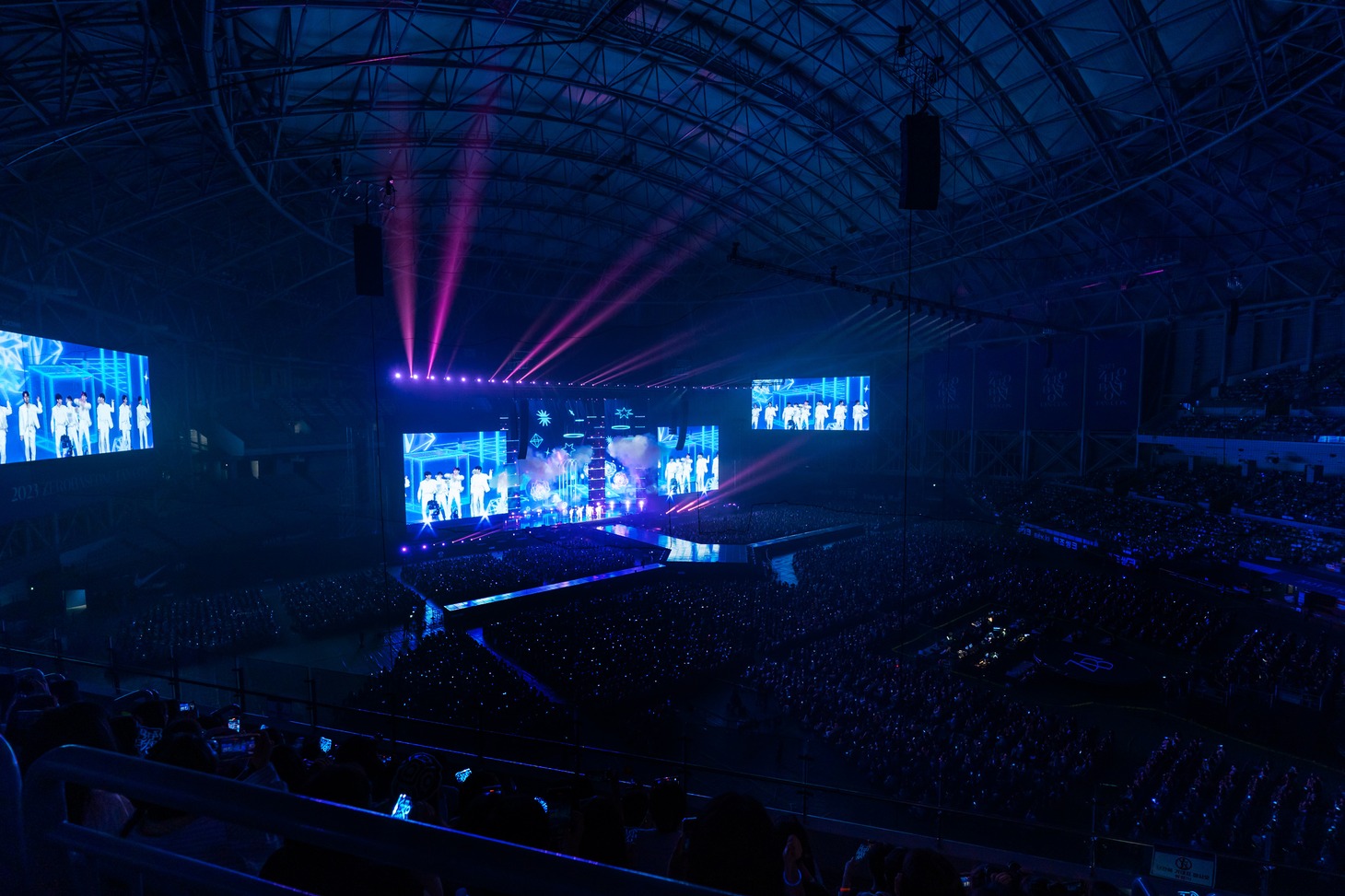 「2023 ZEROBASEONE FAN-CON」の様子。(c)WAKEONE