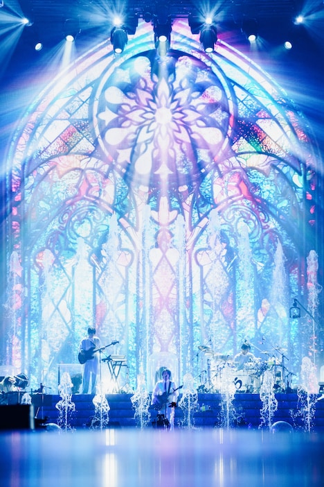 「Mrs. GREEN APPLE DOME LIVE 2023 “Atlantis”」の様子。（撮影：田中聖太郎写真事務所）