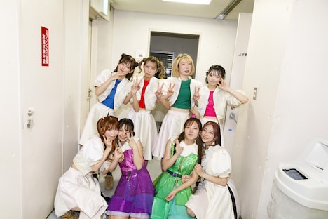 都内某所と豆柴の大群。