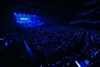 そらる「SORARU LIVE TOUR 2023 クリスタリアルスカイ -ORCHESTRA-」最終公演の様子。（撮影：小松陽祐［ODD JOB］、笠原千聖［cielkocka］）