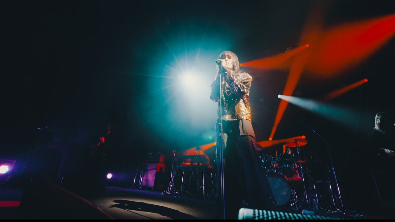 去年12月のドレスコーズワンマン映像さらに抜粋公開、新曲「襲撃」ラジオ初OAも決定