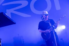 長谷部悠生（G / Kroi）