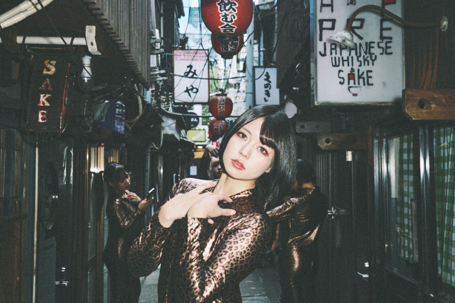 妃理（TIGHT）