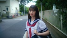 小川彩。乃木坂46「おひとりさま天国」個人PVより。