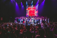 吉田山田「吉田山田盆踊り2023～渋谷編～」の様子。（撮影：白石達也）