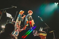 吉田山田（撮影：白石達也）