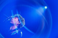 吉田結威（G, Vo）（撮影：白石達也）