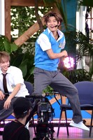 軽量シューズ・steppiのおかげで軽快な横跳びができたアロハ。