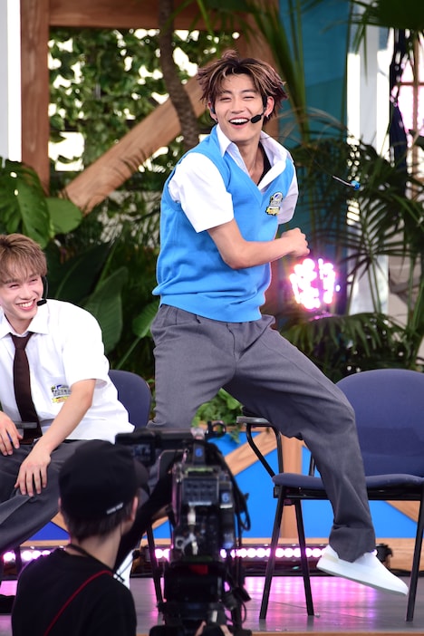 軽量シューズ・steppiのおかげで軽快な横跳びができたアロハ。