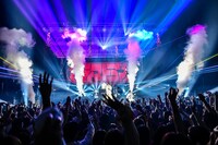 TENSONG「アーティストミマン」の様子。（Photo by Azusa Takada）