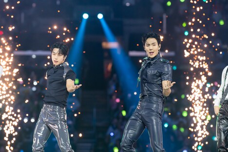 SHOWNU X HYUNGWON (MONSTA X) (c)CJ ENM Co., Ltd, All Rights Reserved