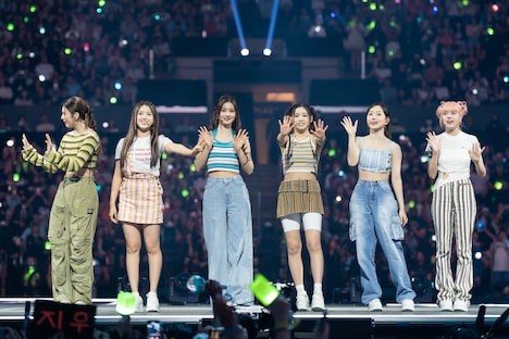 NMIXX (c)CJ ENM Co., Ltd, All Rights Reserved