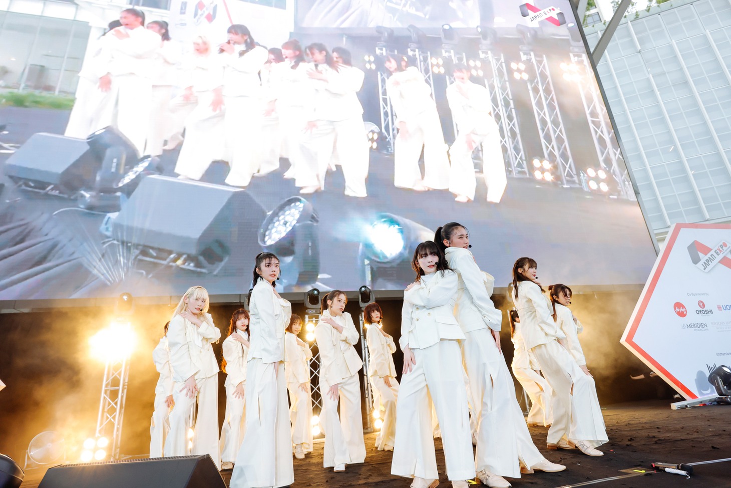 櫻坂46によるパフォーマンスの様子。（撮影：上山陽介）