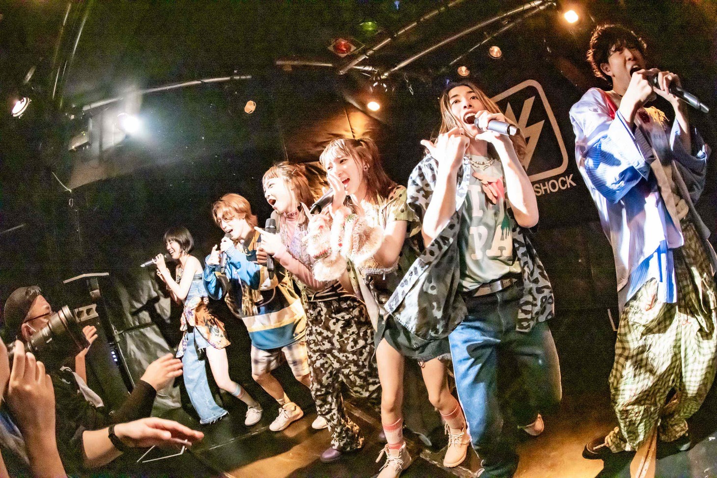 BiTE A SHOCK（撮影：藤井拓）