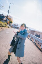 上村ひなの（日向坂46）写真集「そのままで」より。（撮影：藤原宏）