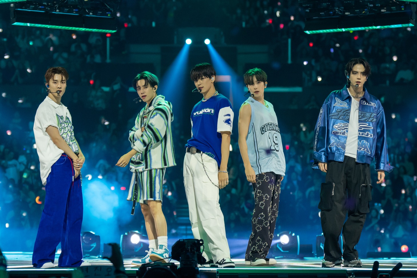 ユニットステージを披露したTHE BOYZのヨンフン、ヒョンジェ、ジュヨン、Q、ソヌ。 (c)CJ ENM Co., Ltd, All Rights Reserved