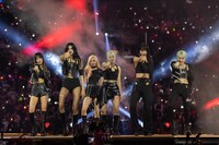 EVERGLOW  (c)CJ ENM Co., Ltd, All Rights Reserved