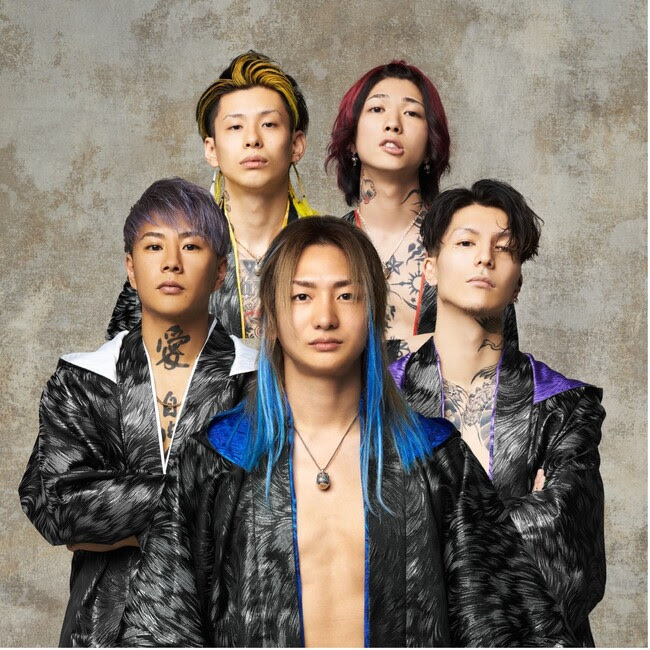 Repezen Foxx。左端がDJ銀太。