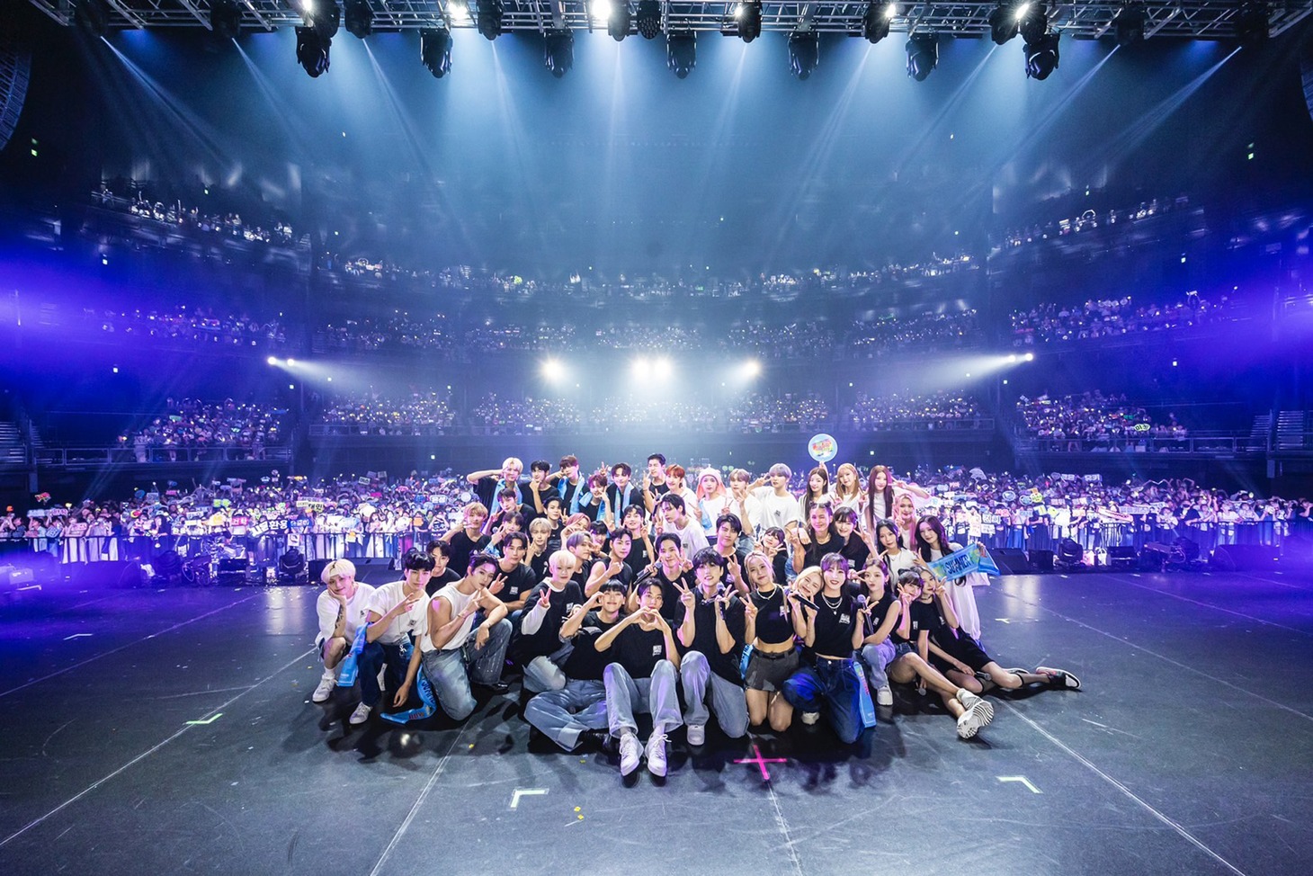 「RBW 2023 SUMMER FES～Over the Rainbow～」出演者 (c)RBW（撮影：冨田味我、瀬谷壮士）