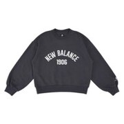 「NB Essentials Varsity スウェットクルー」